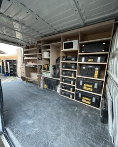 aménagement utilitaire sur mesure rangement camion artisan