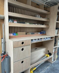 aménagement utilitaire sur mesure rangement camion artisan